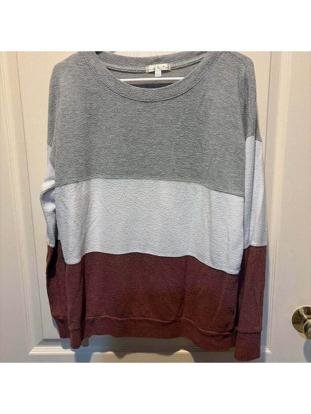 Nine-britton Women's multi Sweatshirt